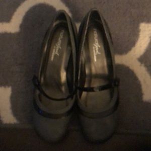 Women’s shoes